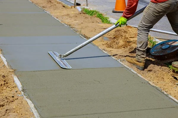 Concrete sidewalk installation