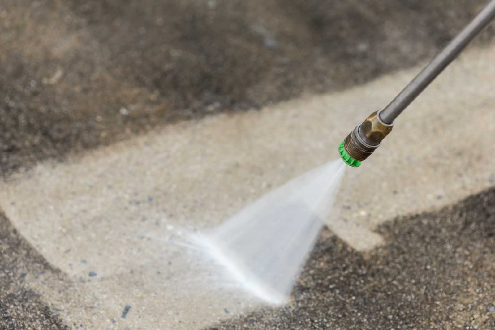 Pressure Washing Concrete: Tips for Doing It Right